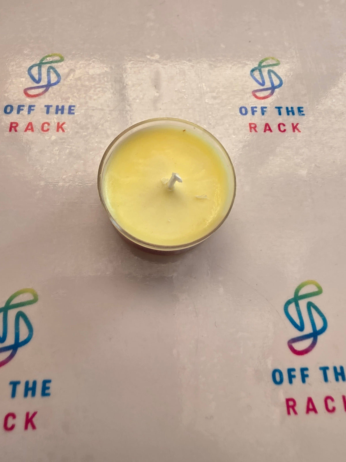 Golden Petals Tealight Candle