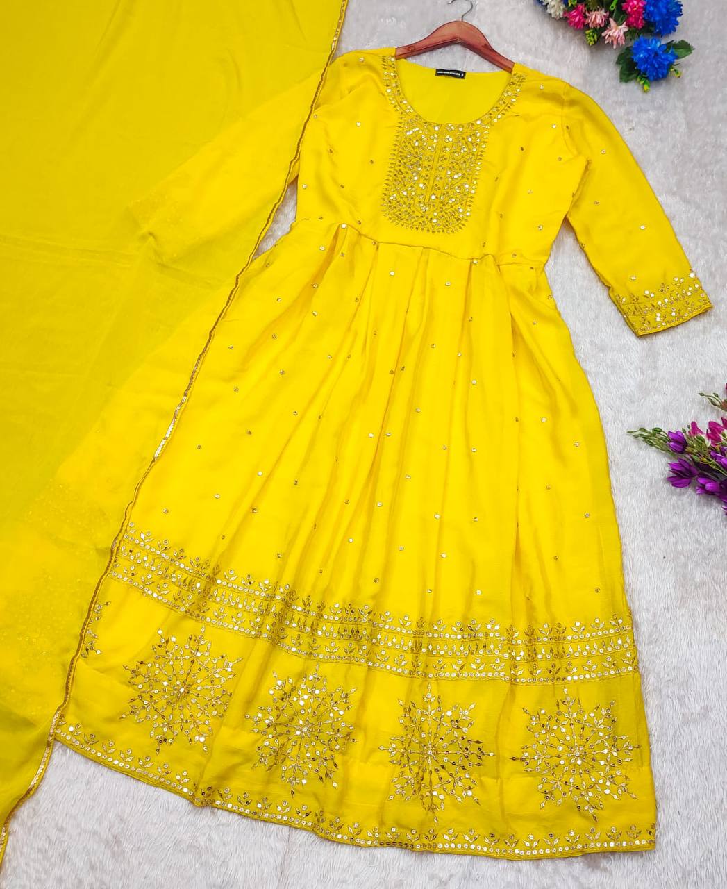 1707 AMORA YELLOW