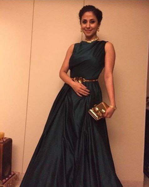 Tapeta Silk Gown