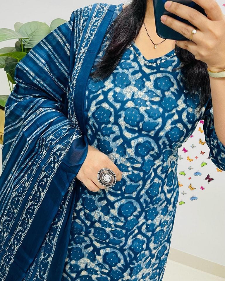 Kurti Set