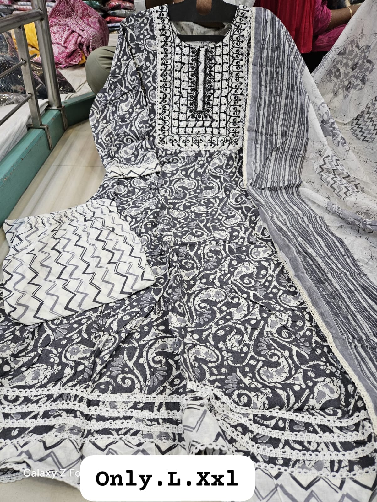 Kurti Set