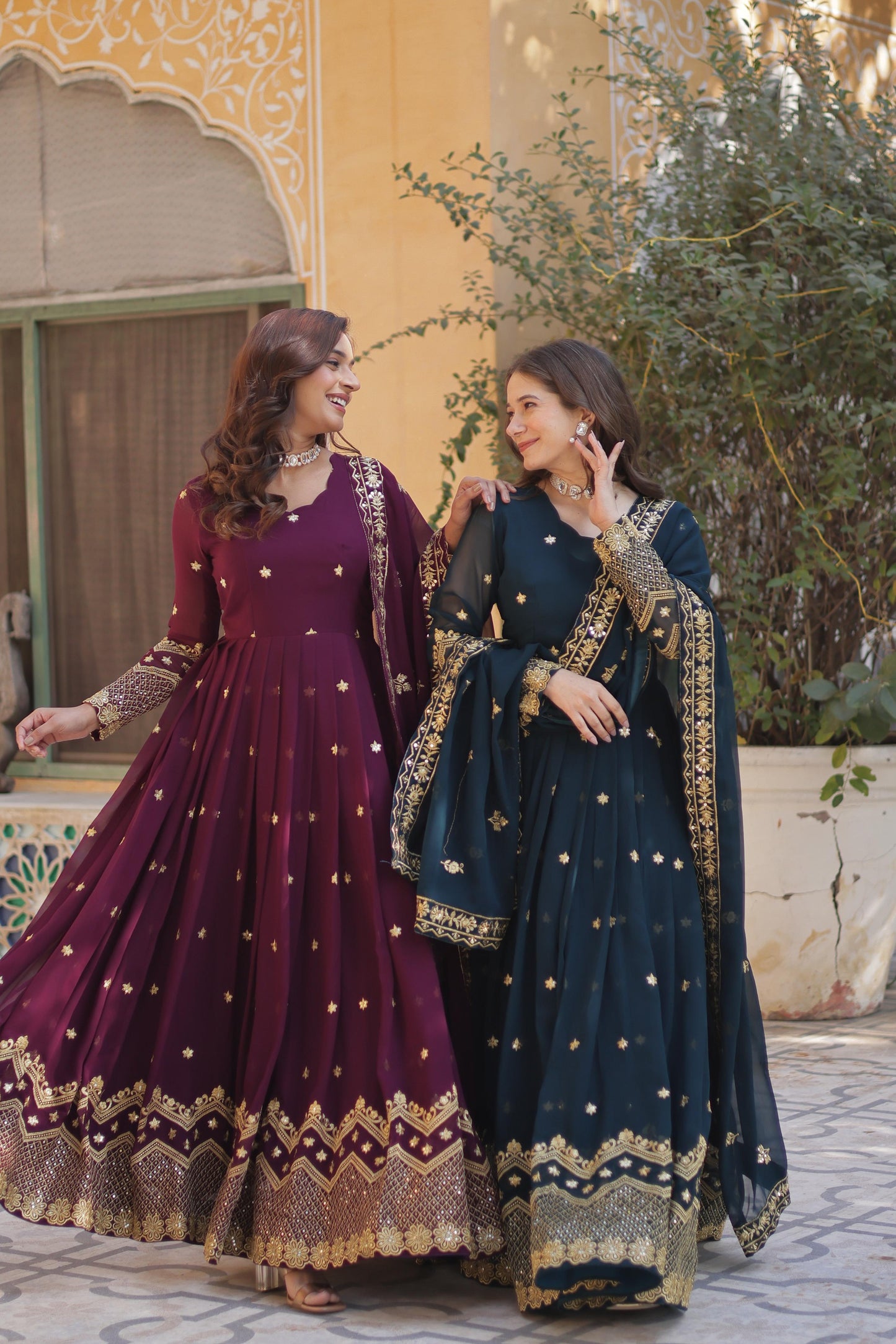 DESIGNER READYMADE GOWN