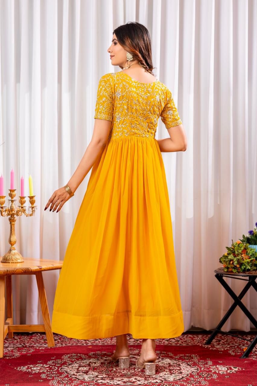 READYMADE GOWN
