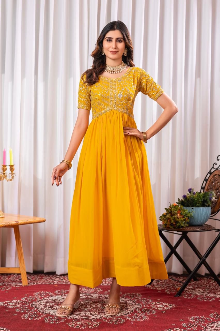 READYMADE GOWN