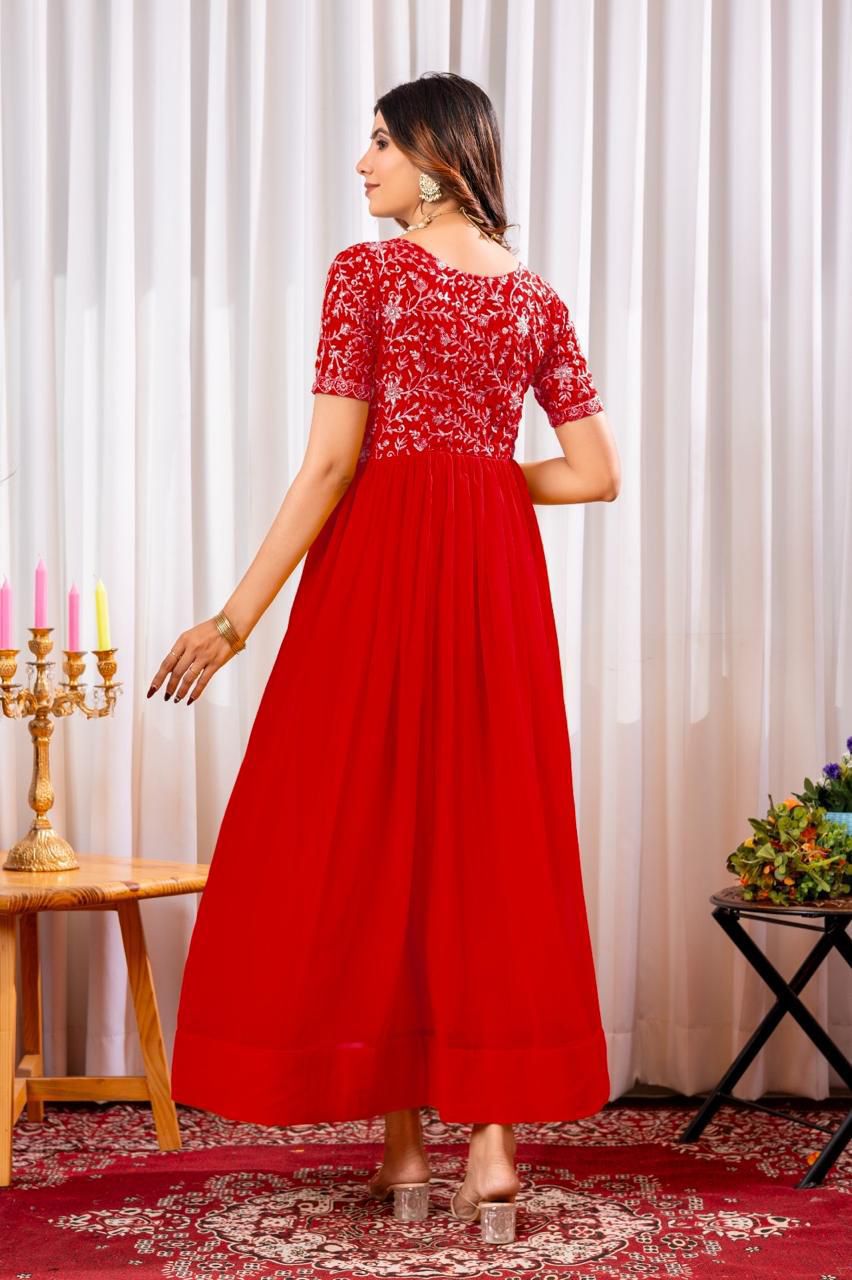 READYMADE GOWN