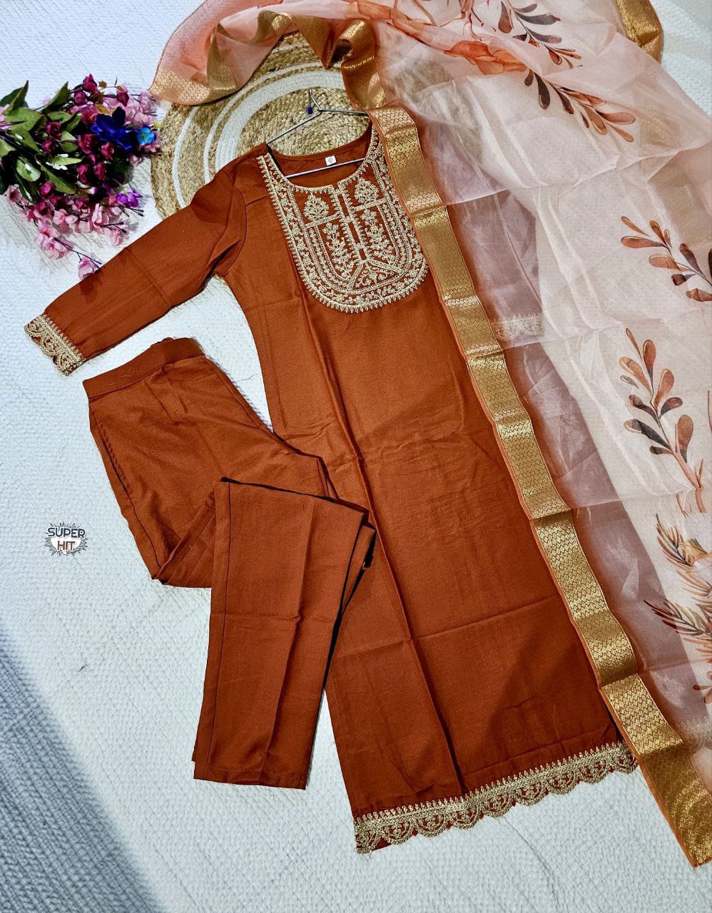 SUIT SET