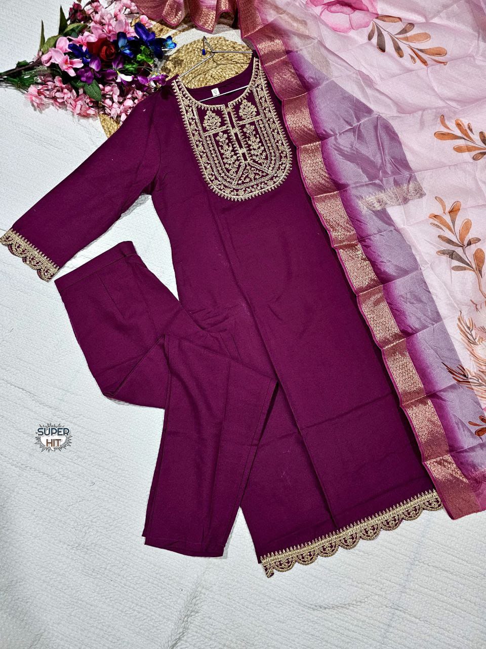 SUIT SET