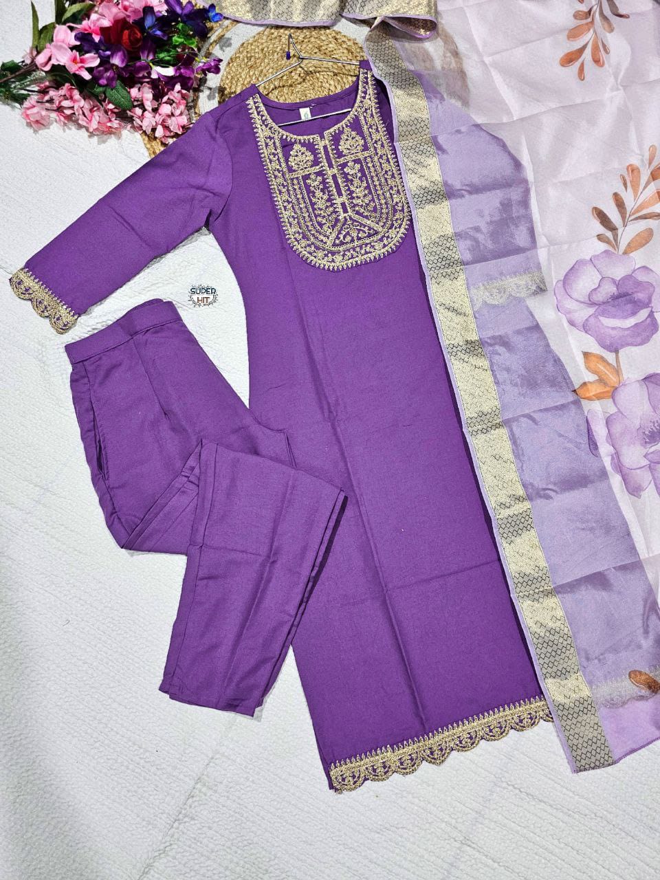 SUIT SET