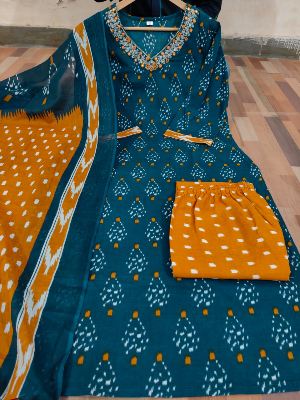 Suit Set