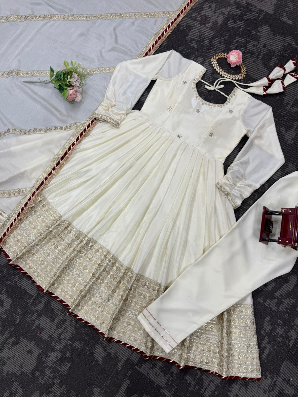 Three Piece Set
