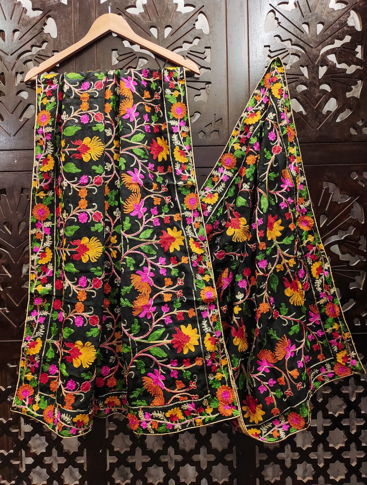 Kashmiri Work Dupatta