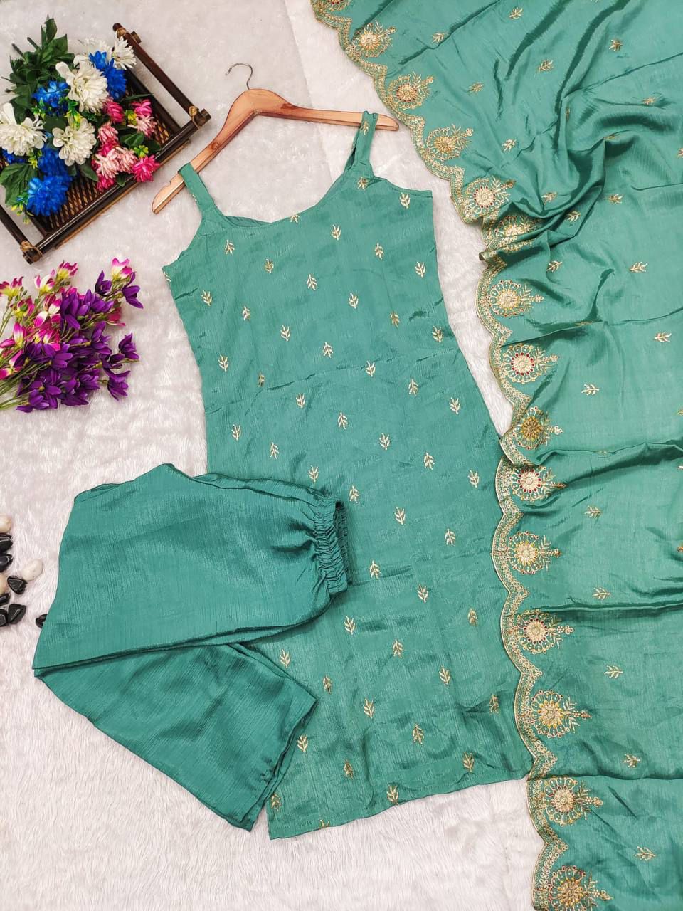 1050 Bellflower Suit