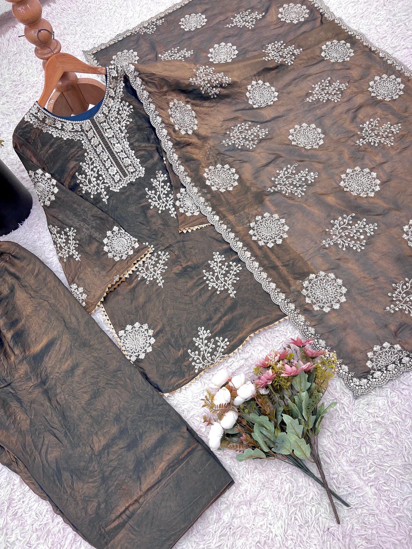 Women’s Ethnic Wear