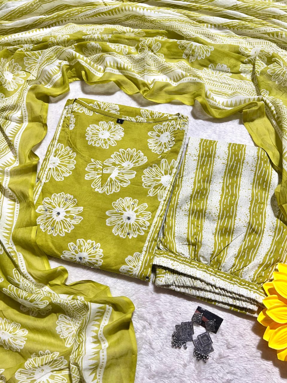 Kurti Set
