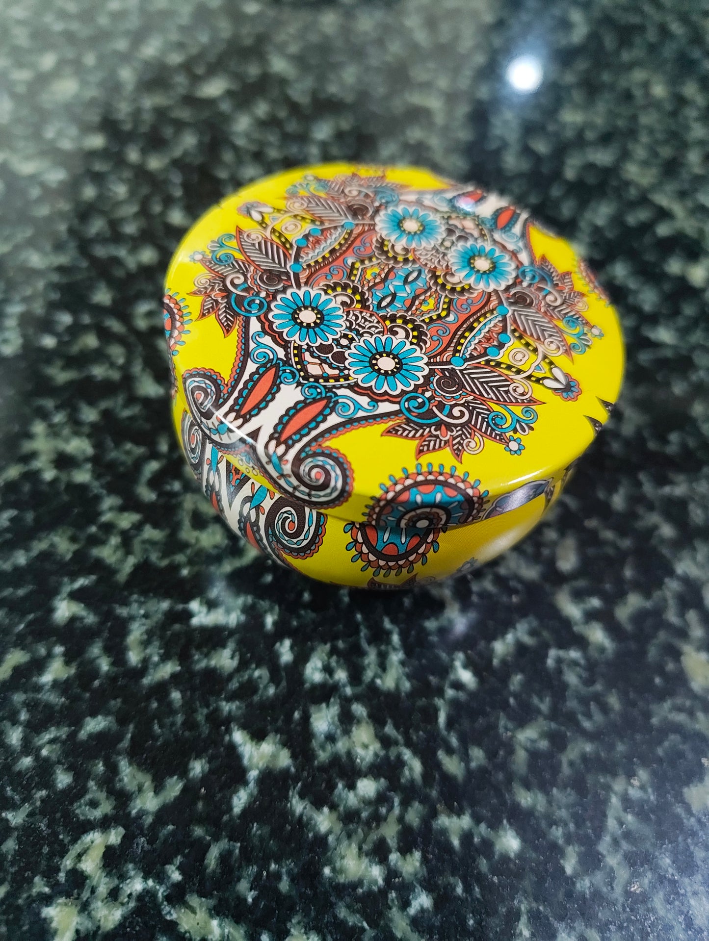 Christmas Morning Brew Mandala Tin Candle
