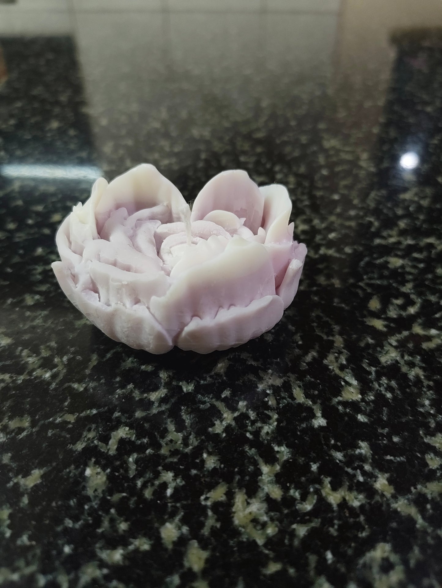 Orchid Kiss Heart Rose Candle