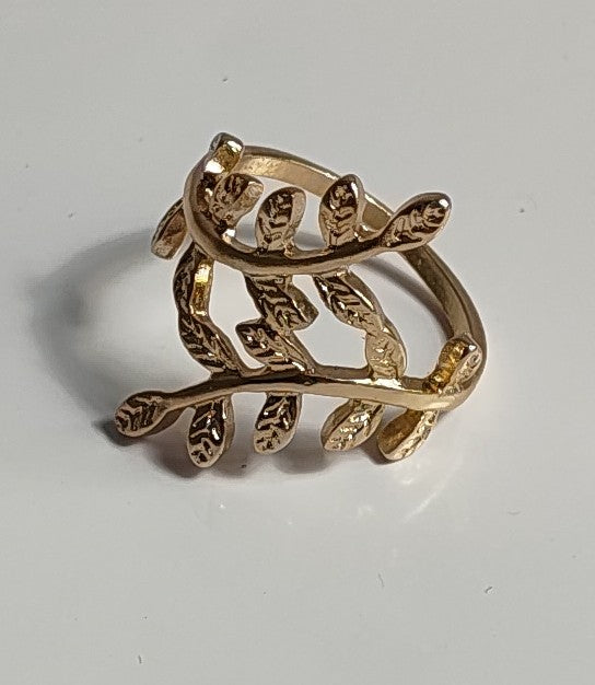 Golden Leaf Ring