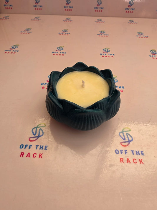 Sandalwood Aarti Lotus Candle