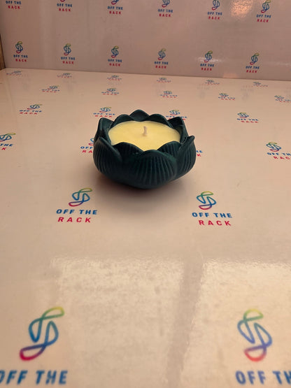 Sandalwood Aarti Lotus Candle