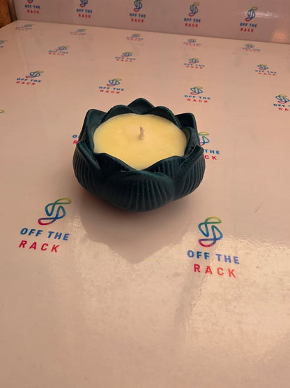 Sandalwood Aarti Lotus Candle