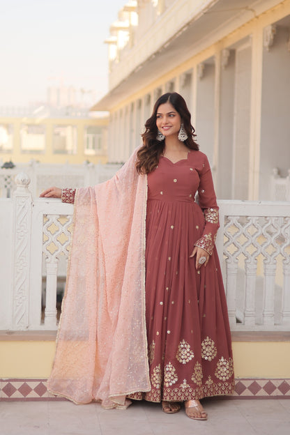 DESIGNER READYMADE GOWN