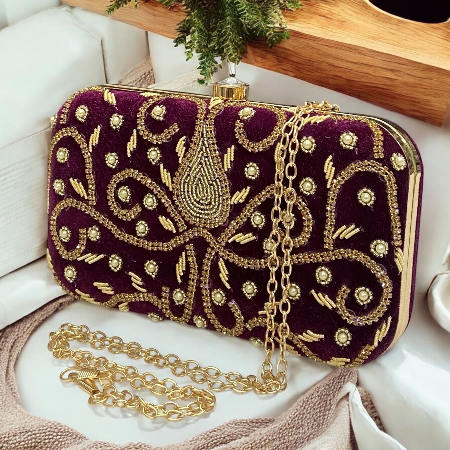 Lady handy Clutch