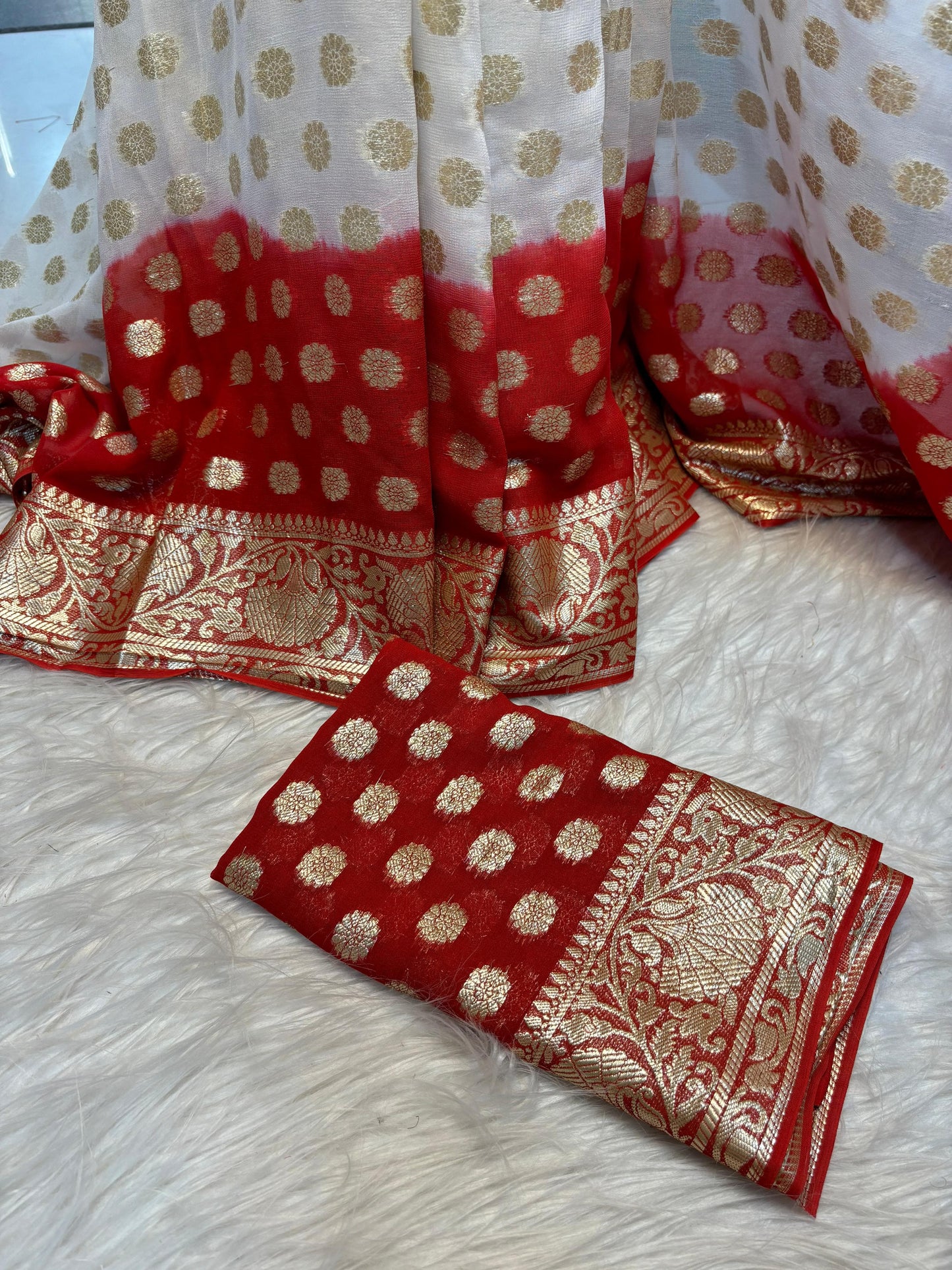 Pure Viscose Jacquard Border Saree