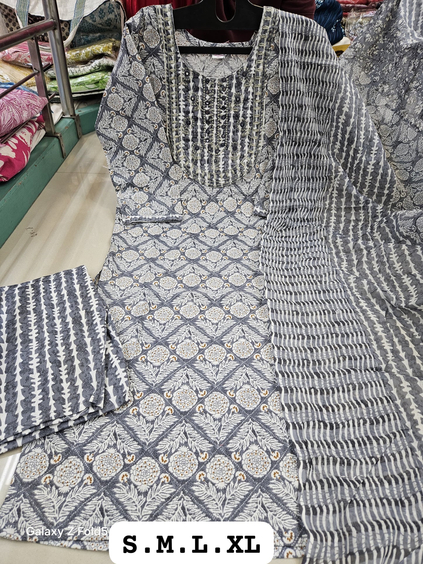 Kurti Set