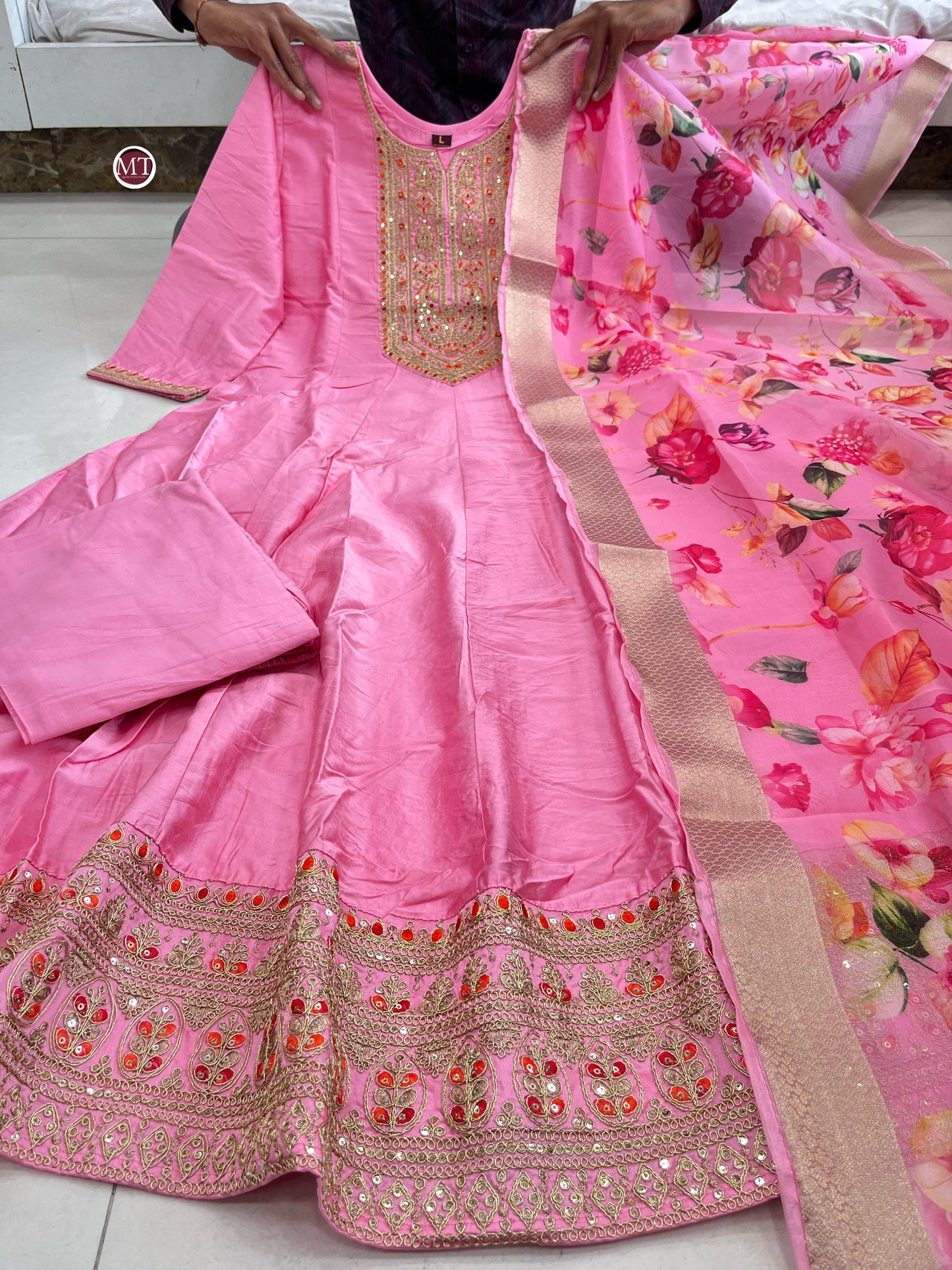 NEW PRIYA