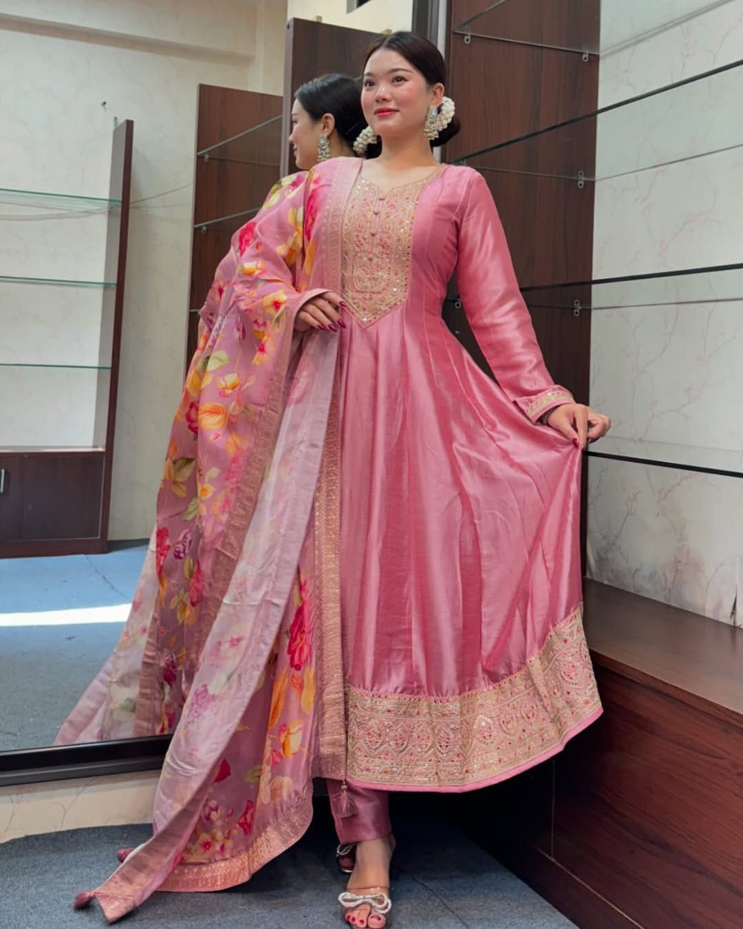 NEW PRIYA