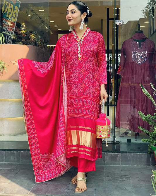 NAVYA (7013)