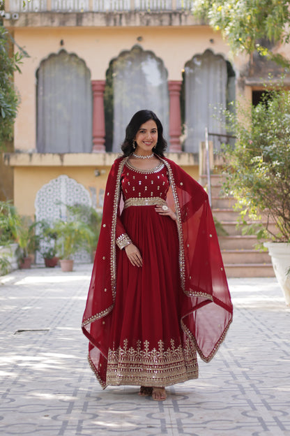 READYMADE GOWN