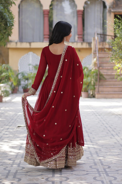 READYMADE GOWN
