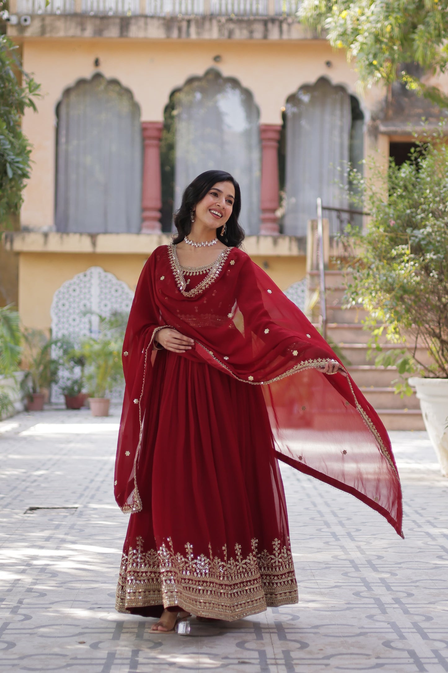 READYMADE GOWN