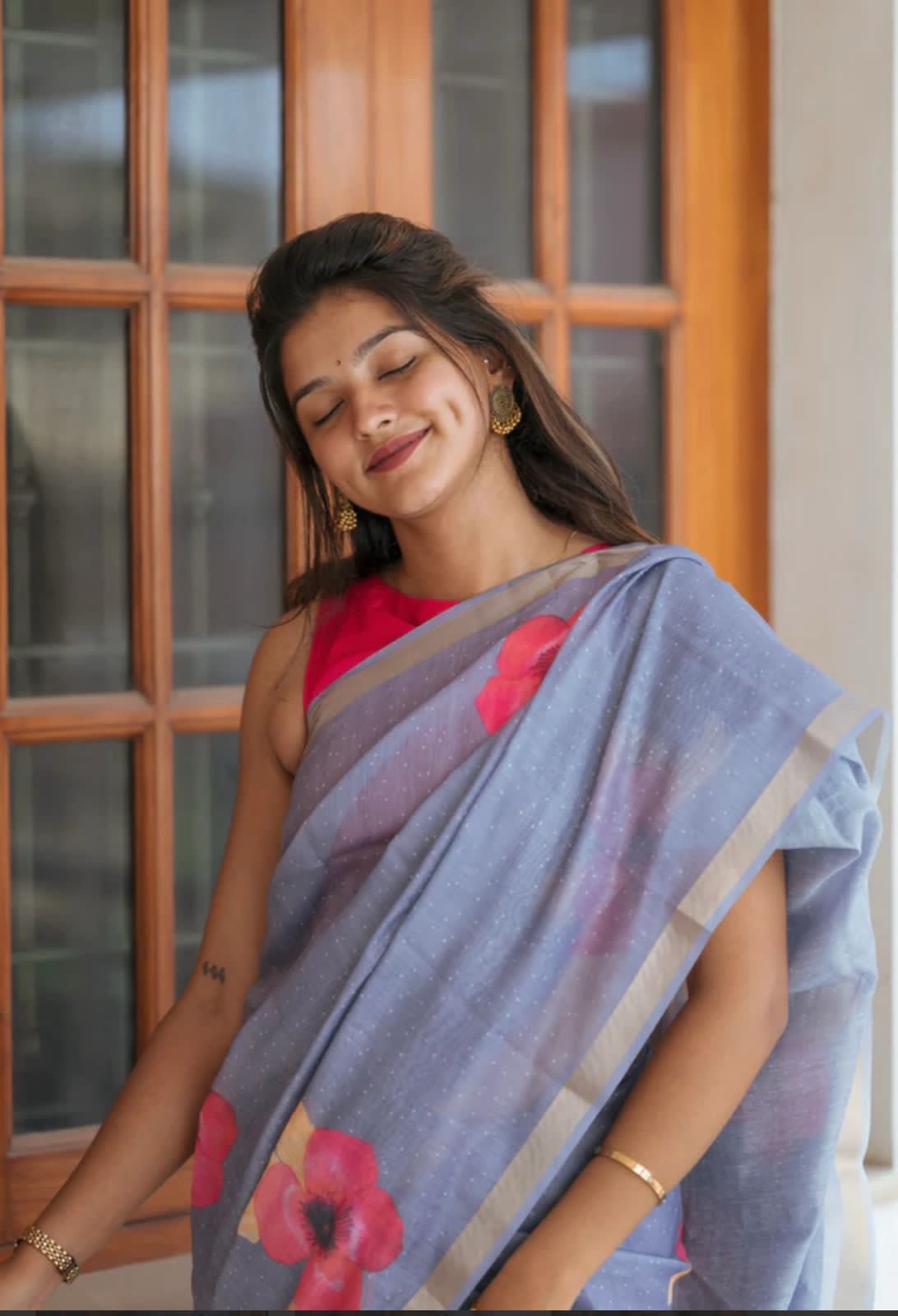 Flower Lenin Saree