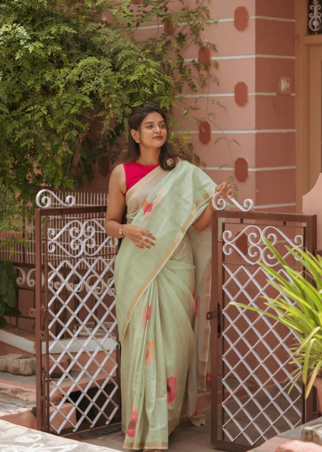 Flower Lenin Saree