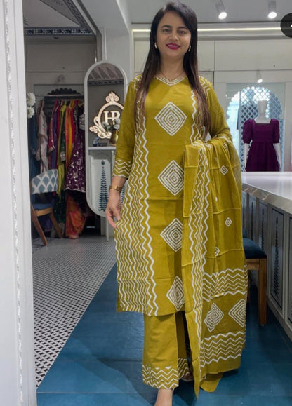 Kurti Set