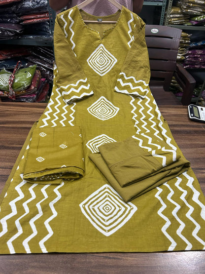 Kurti Set
