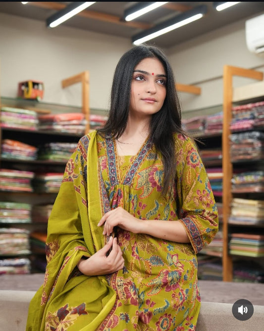 Kurti Set