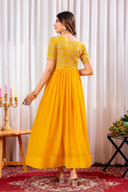 READYMADE GOWN