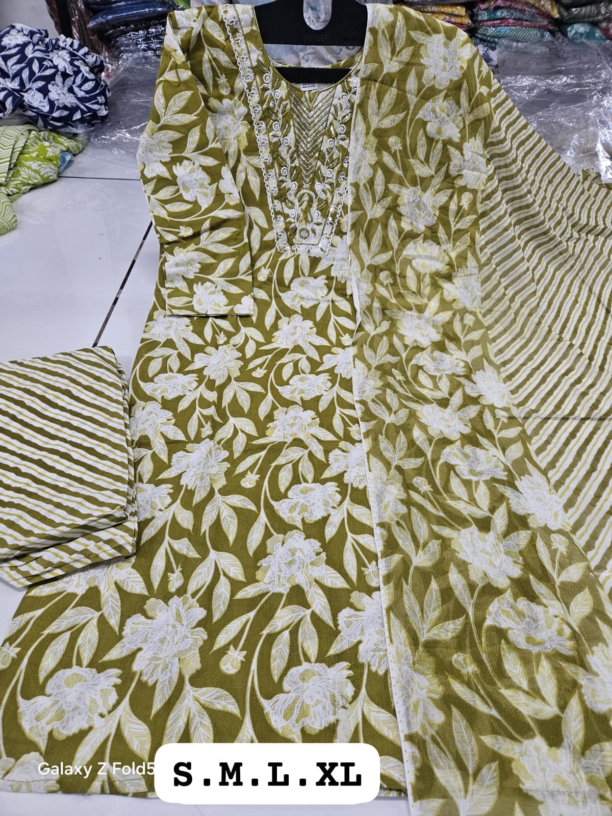 Kurti Set