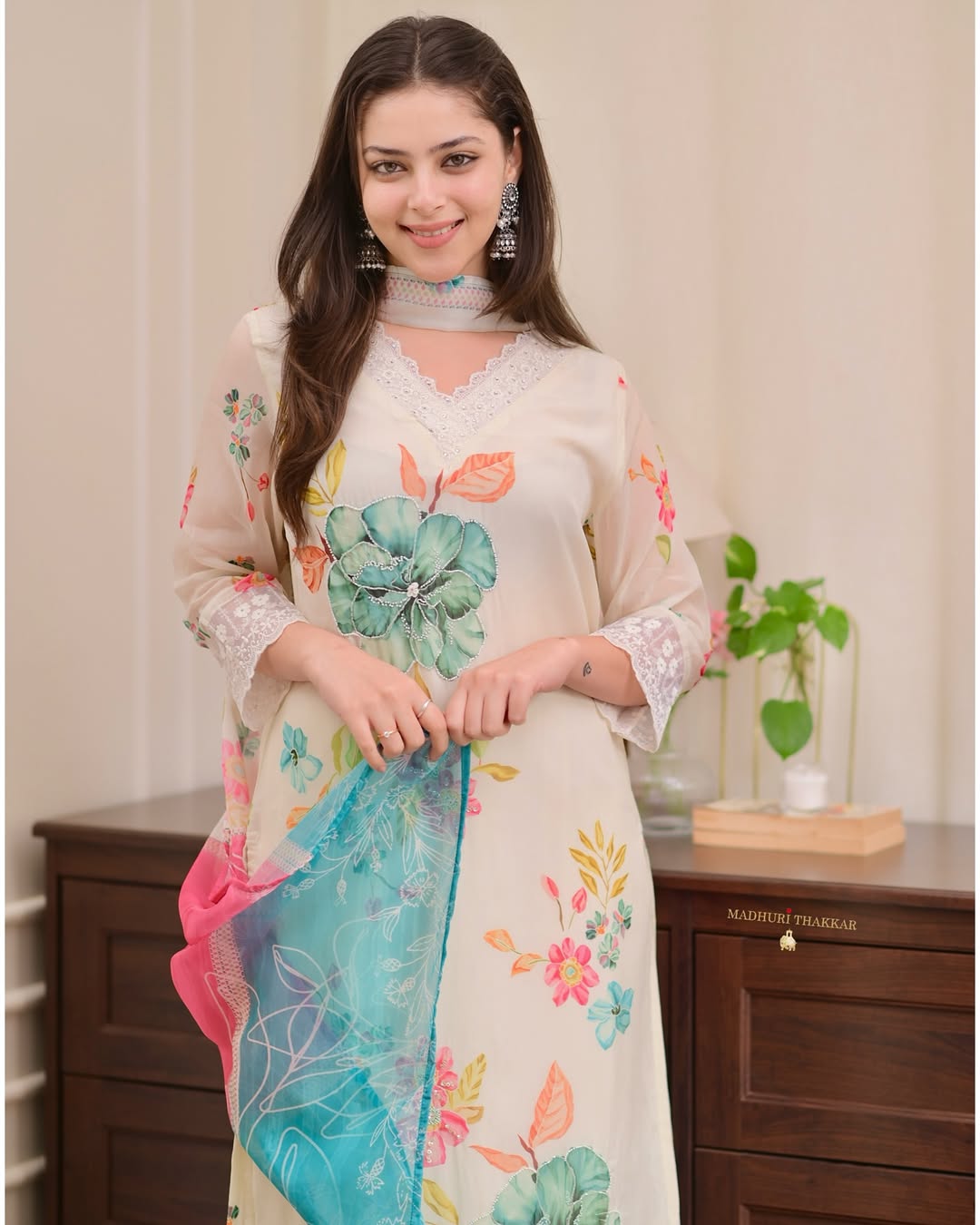 Reshmi Organza Dupatta Pant Set