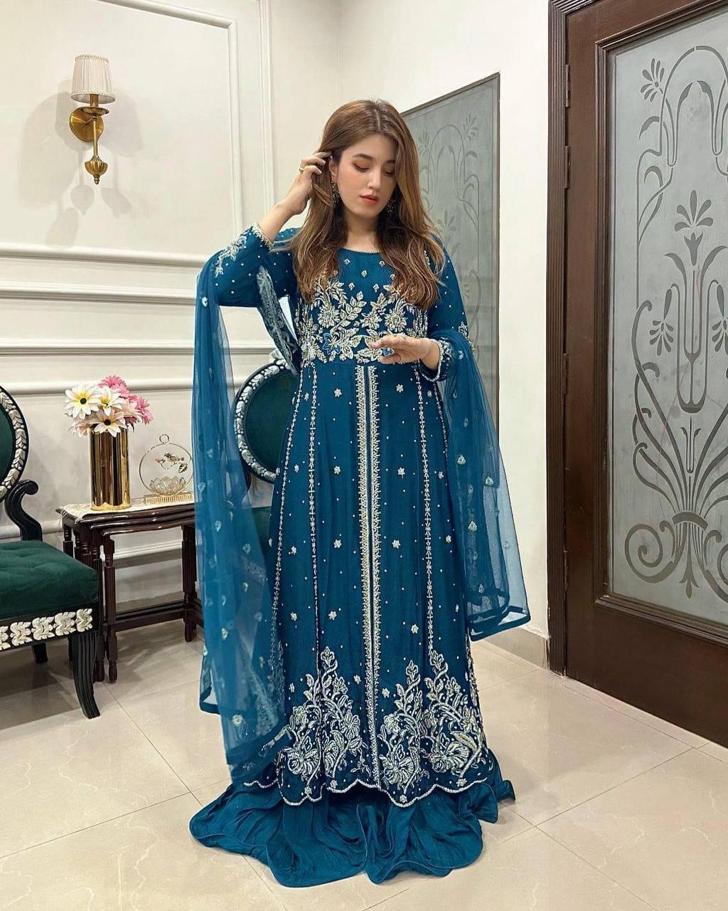INDOWESTERN GOWN