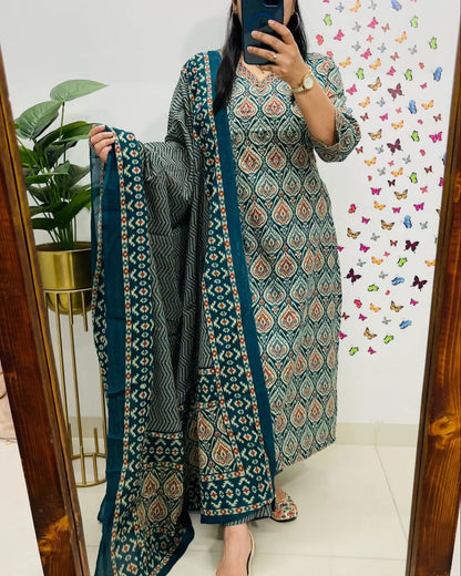 Kurti Set