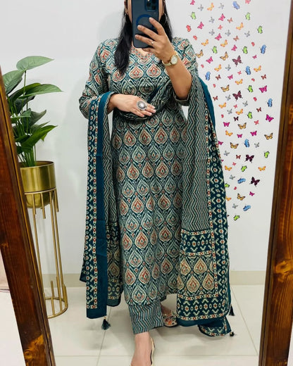 Kurti Set