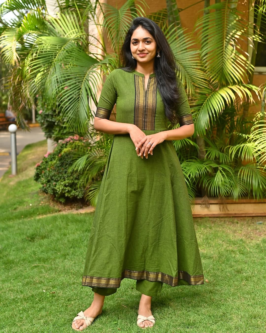 SHIVANGI SET