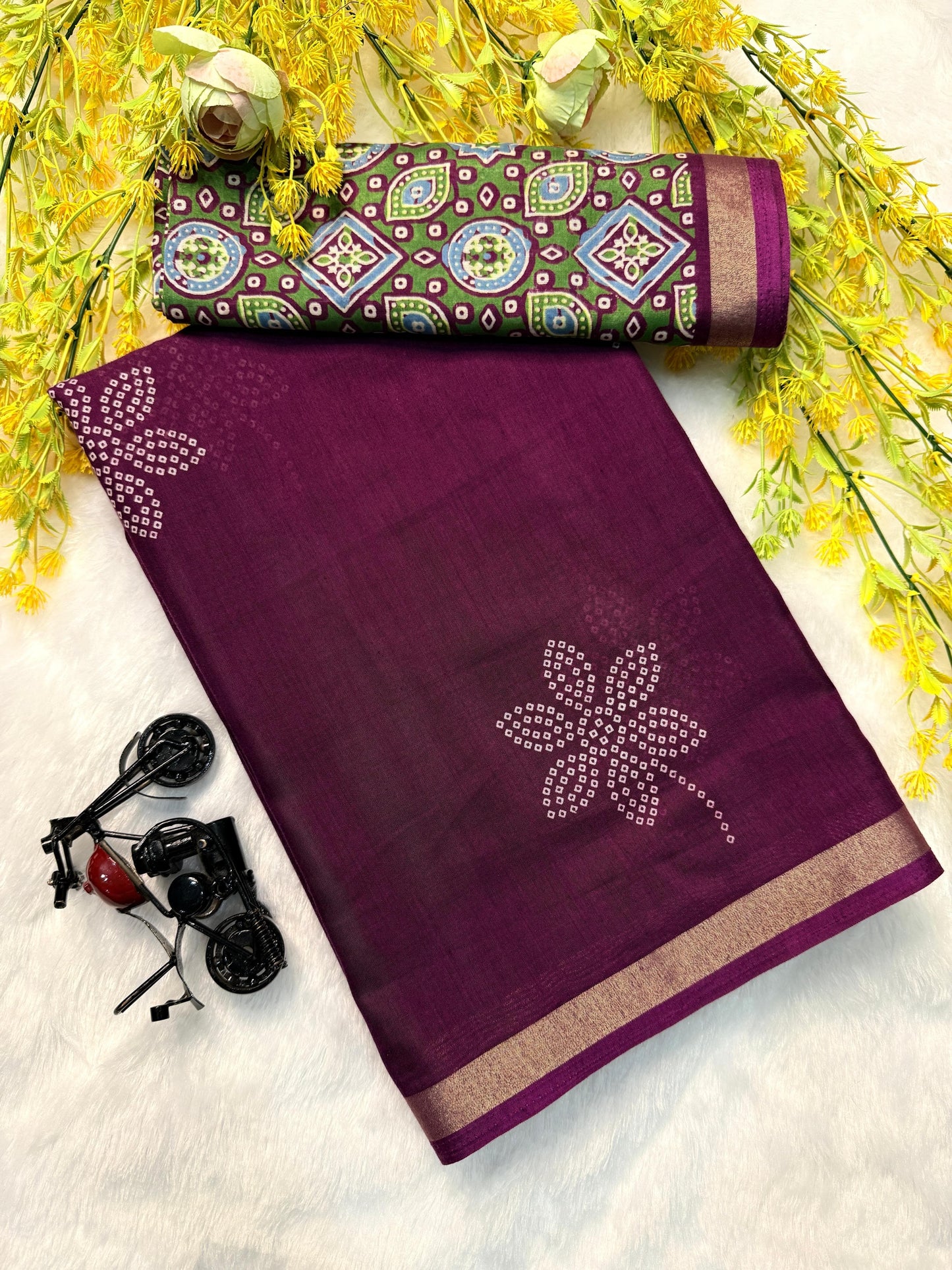 Mul Mul Cotton Bandhej Flower Saree