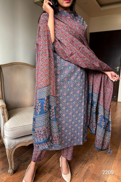 Three Piece Set