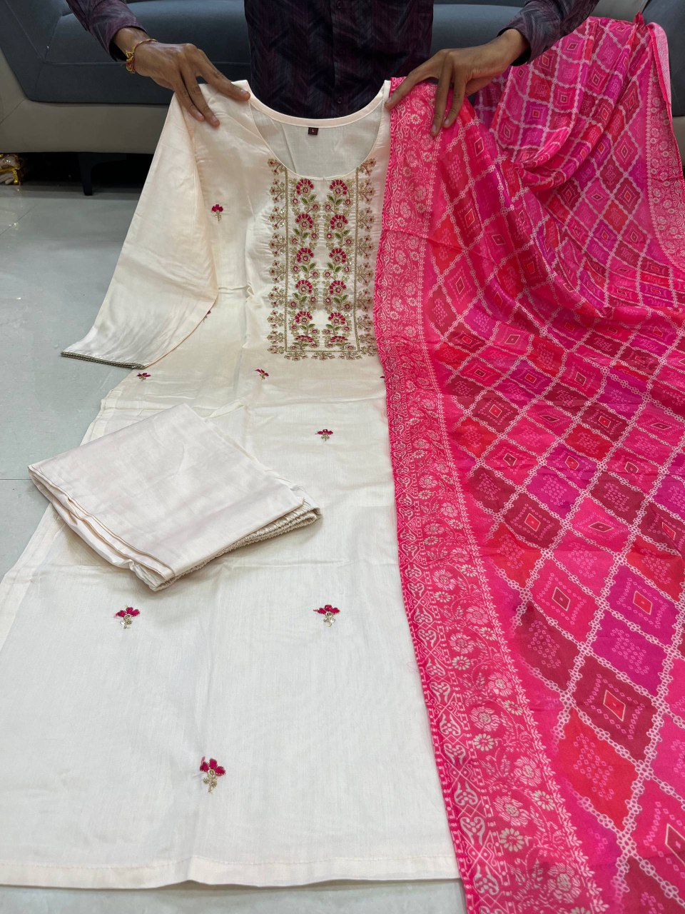 Banarasi Bandhej Suit Set
