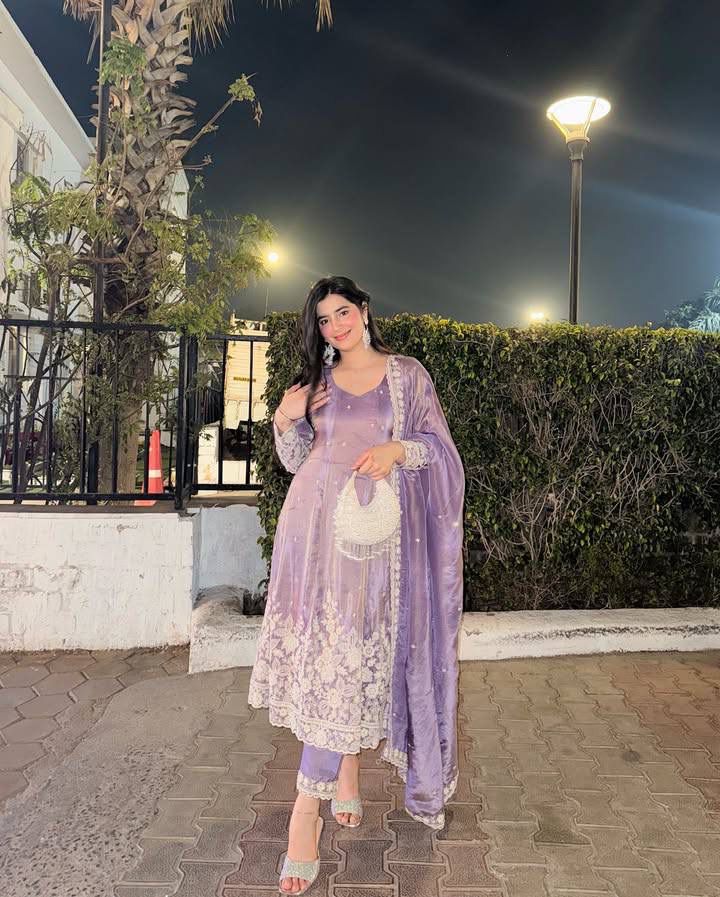 GOWN SET